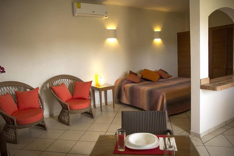 Hotel Casa Misifus Barra de Navidad Zewnętrze zdjęcie