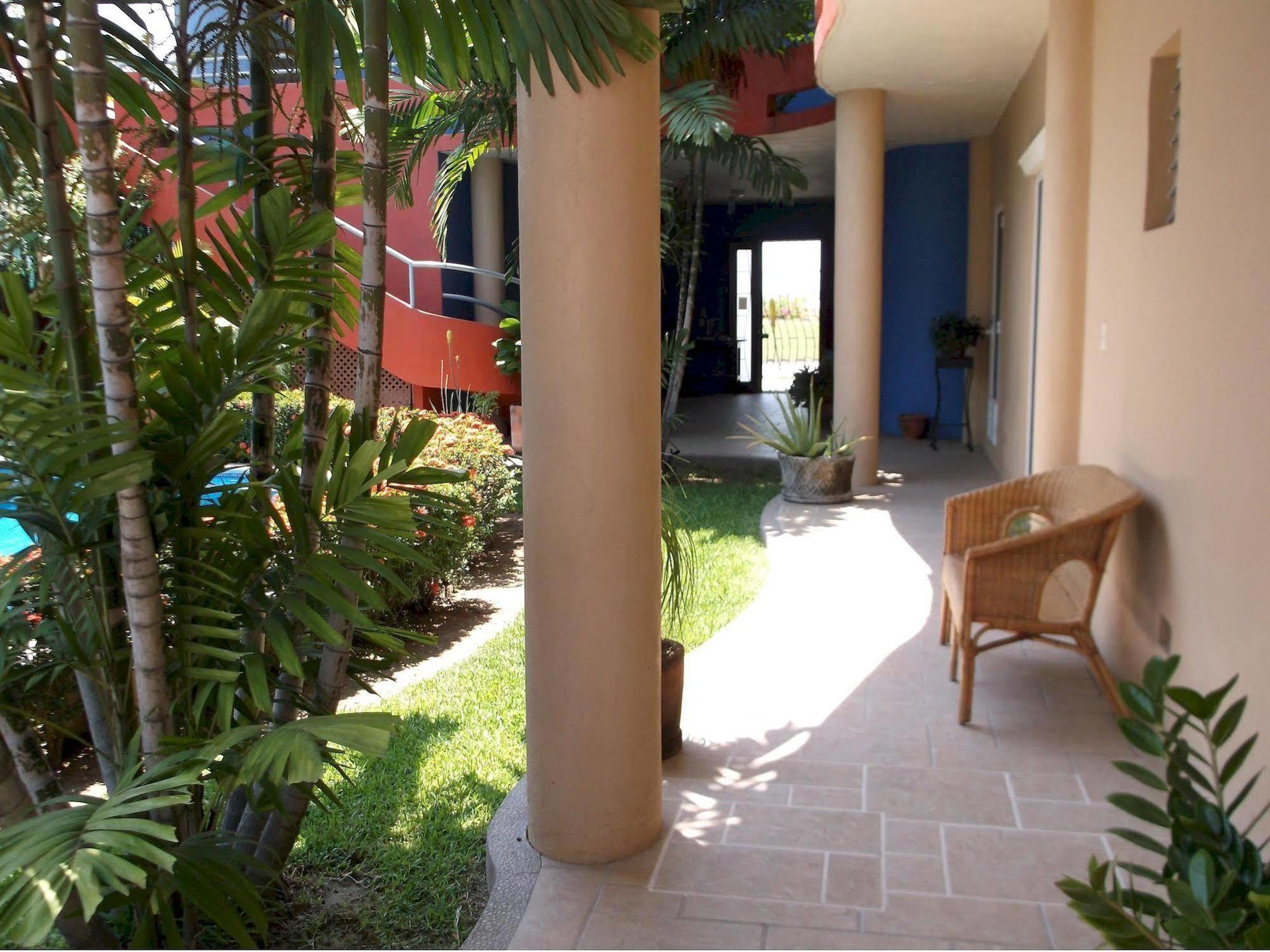 Hotel Casa Misifus Barra de Navidad Zewnętrze zdjęcie